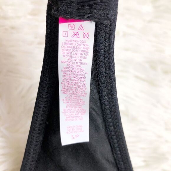 Victoria’s Secret Swim Black Bandeau Fringe Bikini Top Size Small - Picture 4 of 4